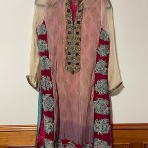 Pakistani shalwar Qameez with Dupata